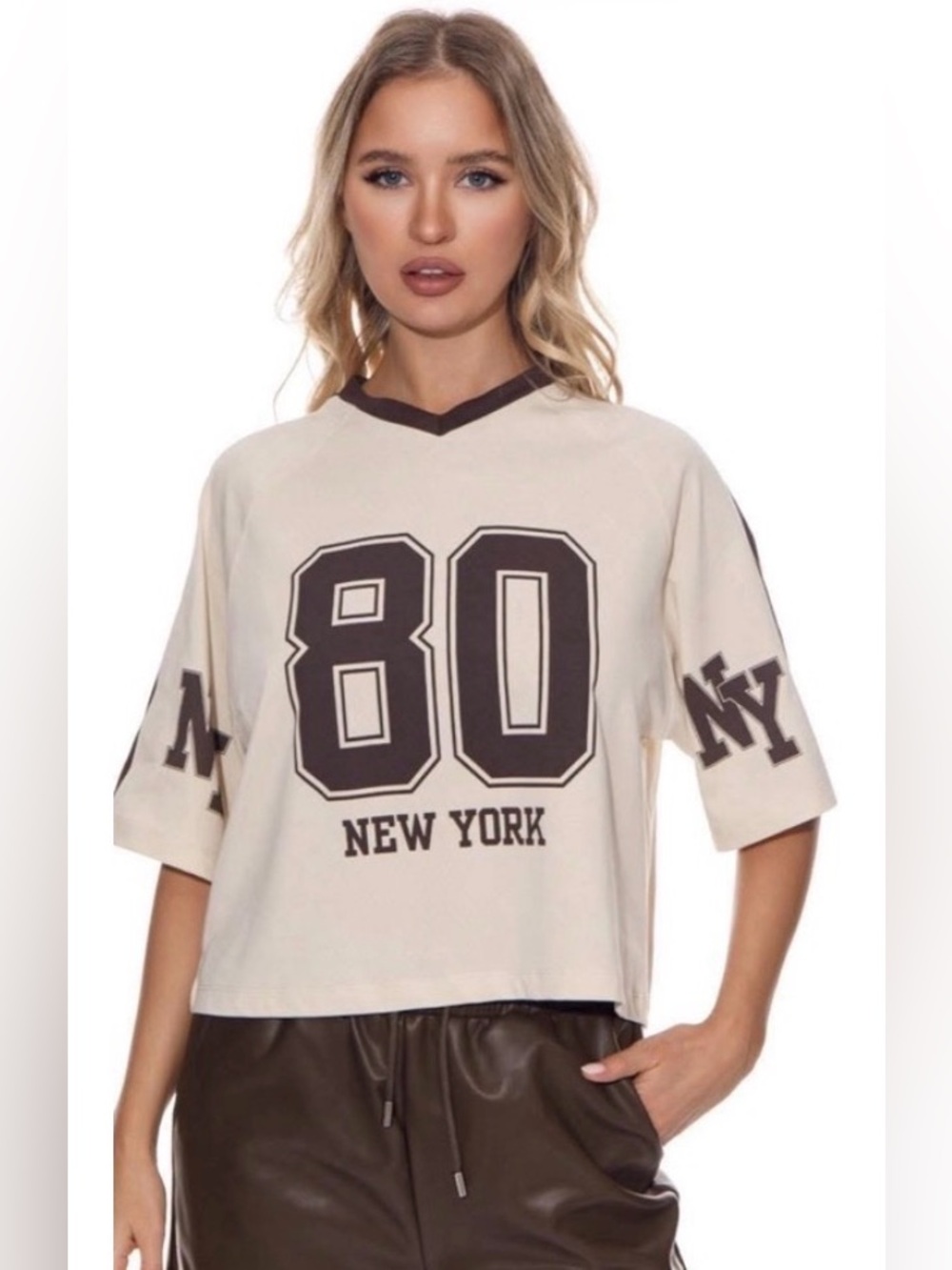 New York Graphic Cream and Brown Top